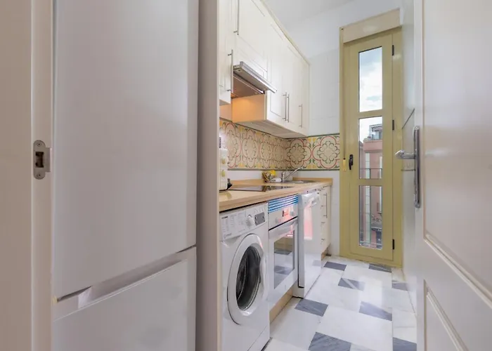 Apartament Beautiful With Balcony - Center-1bd1bth *